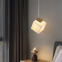 Lampe suspendue LED en marbre naturel pour salon, ligne Alabaster, petite taille