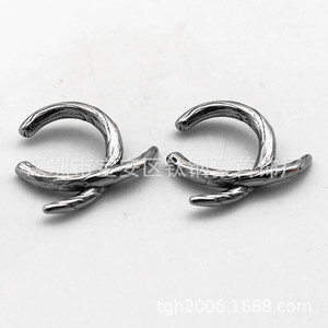 yunnique Trendy Retro Minimalist Titanium Steel <b>Cuff</b> <b>Earrings</b> Open Ear Clips For Men And Women Without Pierced Ears - Product Image 5