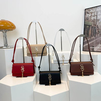 Sacs à main tendance pour femmes en cuir PU de luxe, design carré avec lettres, nouvelle collection 2025, vente en gros