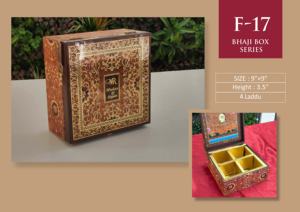 Caja de resina para Bhaji de diseño tradicional, caja de almacenamiento de 9x9x3.5 pulgadas, hecha a mano con diseño floral, caja de regalo para bodas con 4 compartimentos para Laddu. - Product Image 4