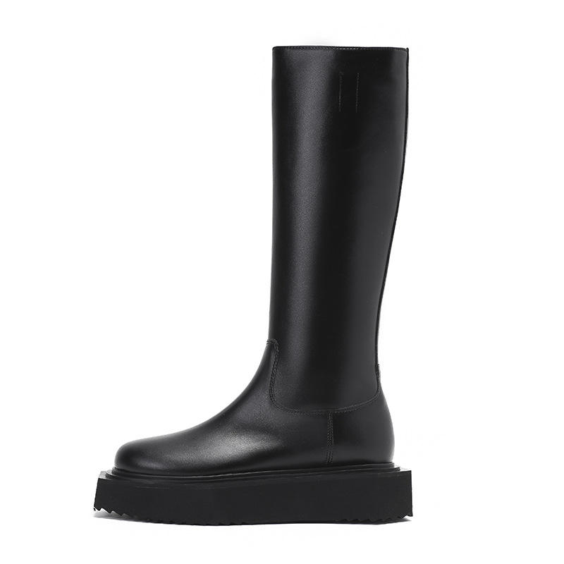 ท่อยาวสีดำ