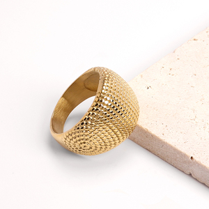Bague européenne en pointillés pour hommes, large, en forme de dôme épais, bague de championnat de basket-ball, bijoux en acier inoxydable 18k - Product Image 6