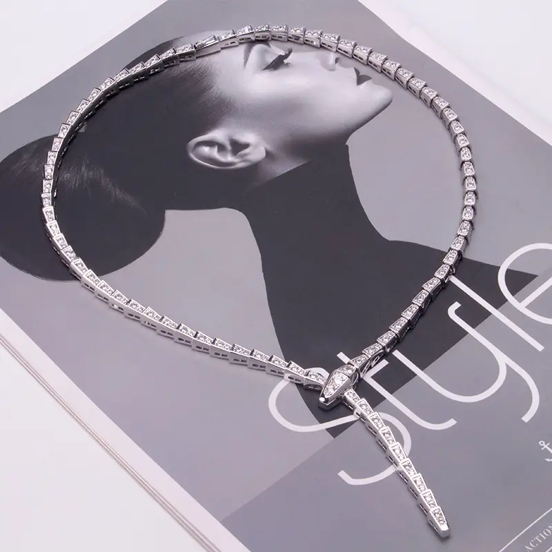 Y & Y 3 Warna Mode Halus 18K Emas Disepuh Bling Kristal Berlian Imitasi Berlian Zirkon Ular Choker Kalung untuk Hari Valentine