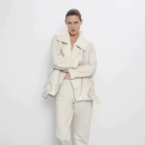 <span class=keywords><strong>Giacca</strong></span> da donna calda invernale con risvolti corti in pelliccia con cerniera in metallo <span class=keywords><strong>giacca</strong></span> di pelle da motociclista spessa - Product Image 4