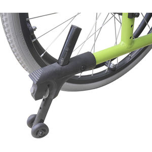 Fauteuil roulant pédiatrique pratique avec roulette solide universelle et design pliable pour un rangement facile - Product Image 6