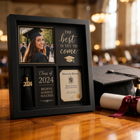 Boîte à souvenirs 3D pour la remise des diplômes, finition mate écologique, matériau MDF DOREMI, plaque nominative personnalisée avec pompon, OEM ODM Noir