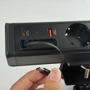 Primera toma de corriente de montaje en abrazadera de Mesa de la industria con un cable USB C retráctil UK/EU/US Desktop Power Delivery - Product Image 4