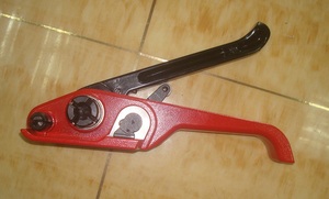 Herramienta tensora de flejado de acero manual de 19mm duradera para correa de cordón compuesto ampliamente utilizada en las industrias de embalaje - Product Image 5