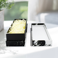 Boîte cadeau de luxe personnalisée noire et blanche pour colliers et ceintures, emballage rigide en carton avec revêtement UV, gaufrage, pelliculage mat et dorure à chaud