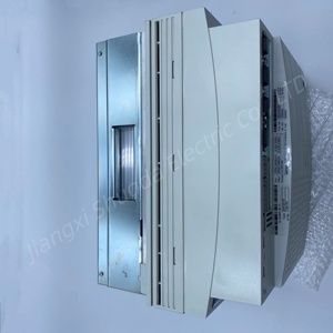 Sistema de Control de Movimiento Industrial Original Len-ze EVS9327-EP - Product Image 4