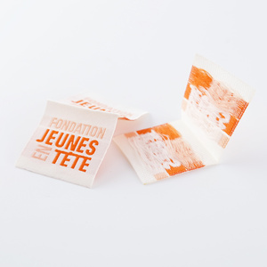 Étiquettes nominatives Vêtements Coudre des étiquettes <span class=keywords><strong>les</strong></span> vêtements et cousues dans l'ordre Tissu Propres étiquettes tissées personnalisées - Product Image 4