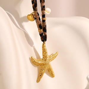 Collar con colgante de estrella de mar con estampado de leopardo-Joyería de acero inoxidable chapada en oro de 18 quilates para mujer <span class=keywords><strong>N87</strong></span> - Product Image 3