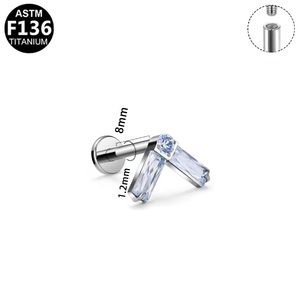 Boucles d'oreilles créatives géométriques en titane ASTM-F136 Getta avec zircon pour Daith, Tragus, Hélix – Bijoux en titane - Product Image 3