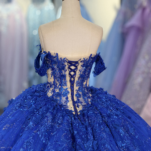 Robe de Quinceañera pour femme 6840 Illusion Bleu Royal, coupe cœur, bouffante, avec traîne chapelle, ornée de perles, d'applications en cristal et d'imprimés, taille naturelle - Product Image 6