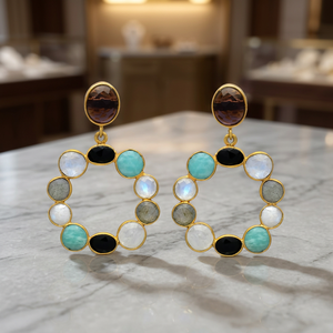 Nouvel Arrivage – Ensemble de Boucles d'Oreilles Créoles Couronne Bohème en Laiton avec Onyx Taille Radiant Mini – Idéal Cadeau - Product Image 2