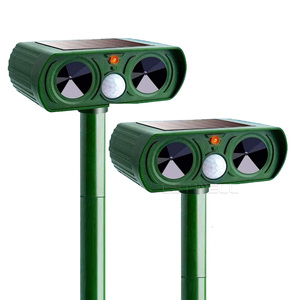 Solarbetriebener Ultraschall-Abwehrgerät gegen Ratten, Eichhörnchen, Rehe, Stinktiere, Kaninchen, Maulwürfe, Hunde, Katzen, Wasserdichter Solar-Vertreiber mit Bewegungsmelder - Product Image 1