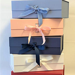 Großhandel Faltbare Weiße Kartonschachteln für Fliegen Geschenkboxen Einfarbig mit Individuellem Logo - Product Image 1