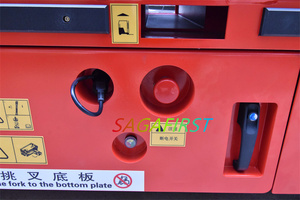 Самоходный аккумуляторный ножничный подъемник (электрическая подъемная платформа) для обслуживания зданий - Product Image 6