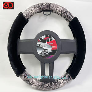 Funda de Volante Universal de Felpa de 15 Pulgadas con Diseño de Serpiente, Nueva Colección Invierno 2025, Superventas, para Protección del Automóvil - Product Image 3