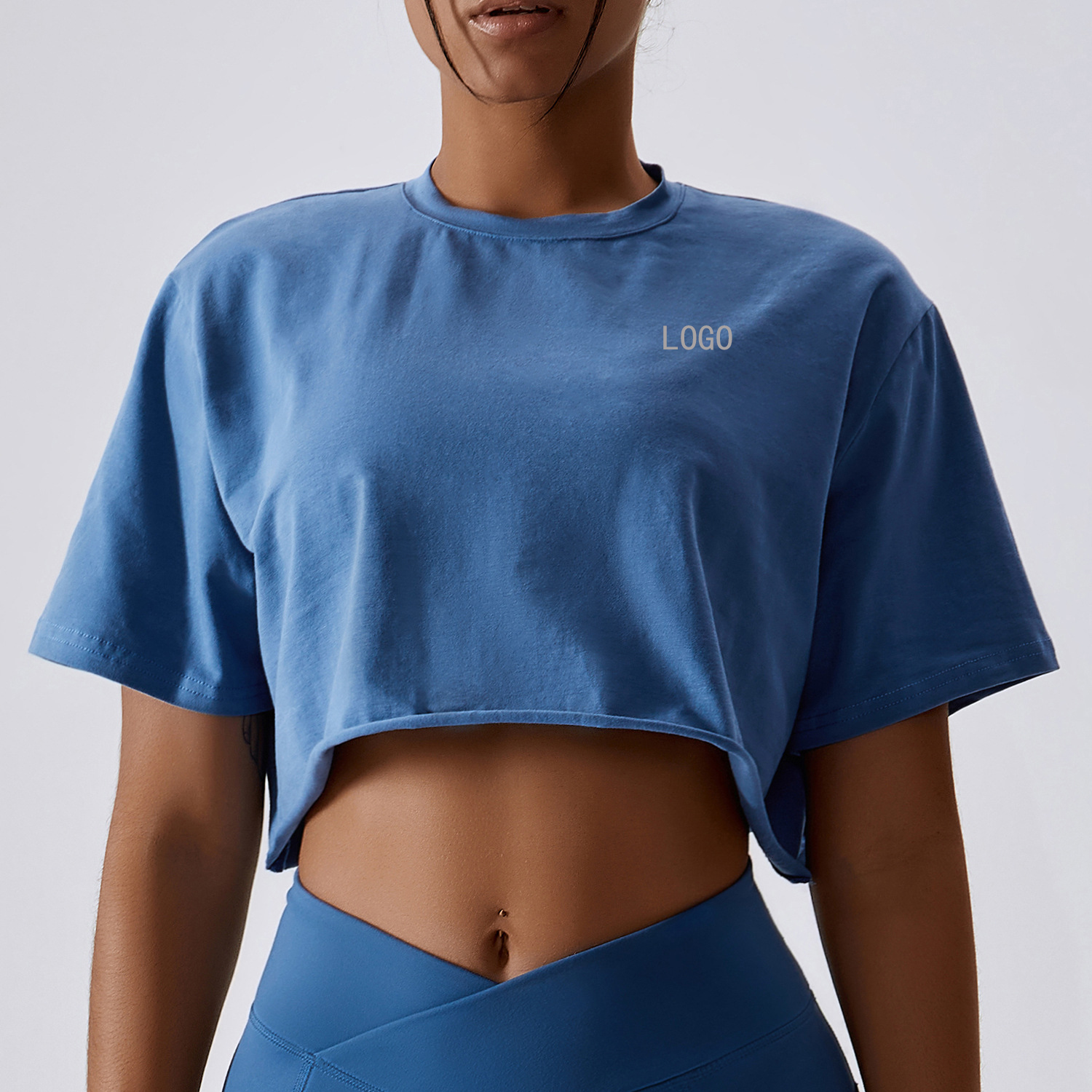Quick-Drying Women's Yoga Top with Customized Logo Breathable Fitness T-Shirt for Casual Sports Running Loose Fit Short Sleeved