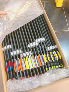 Tiro con l'arco freccia di carbonio puro 250 ~ 1300sp piuma di tacchino spina dorsale puro carbonio Arros all'ingrosso - Product Image 6