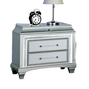 Comodino Stile Glamour con Maniglie in Acrilico, Luce LED e Finiture in Finto Cristallo, Arredamento Camera da Letto Grigio - Product Image 2