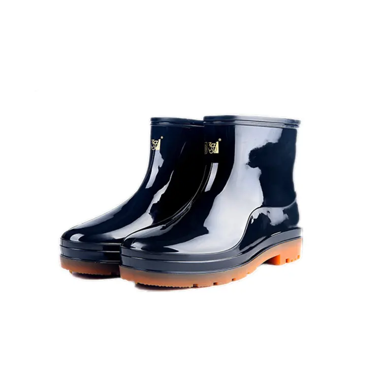 PVC antidérapant pas cher noir blanc en caoutchouc sweatabsorbing hommes cheville bottes de pluie en caoutchouc