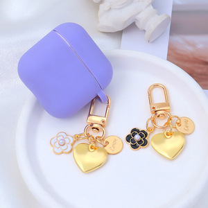 Porte-clés Cœur Métallique Adorable pour Étui <span class=keywords><strong>AirPods</strong></span>, avec Perle Camélia LOVE, Breloque Suspendue, Cadeau pour Couples - Product Image 2