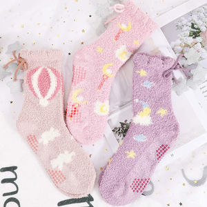 Chaussettes de lit antidérapantes pour femmes, chaussons confortables, duveteuses, pour lit de nuit, tricotées, pour filles, collection hiver - Product Image 5