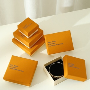 Boîte à tiroir en papier gaufré recyclable personnalisée, boîte cadeau rigide de luxe avec fermeture magnétique pour le rangement de bijoux, bagues, colliers, bracelets - Product Image 5