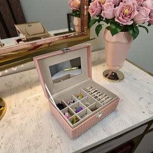 Boîte <span class=keywords><strong>à</strong></span> <span class=keywords><strong>bijoux</strong></span> <span class=keywords><strong>à</strong></span> motif <span class=keywords><strong>à</strong></span> carreaux LG7318 <span class=keywords><strong>avec</strong></span> <span class=keywords><strong>miroir</strong></span> <span class=keywords><strong>intégré</strong></span>, étui de rangement classique en cuir PU pour boucles d'oreilles, bagues, collier pour filles - Product Image 1