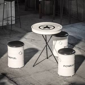 Conjunto de Mesa y Sillas para Cafetería de Té con Leche, Tambor de Aceite Personalizado, Estilo Creativo, Comercial, Industrial, Moderno, Metálico, Área de Descanso - Product Image 1
