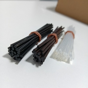 Outils professionnels pour extensions de cheveux humains, bâtonnets de colle à la kératine fins de 1 mm * 7 cm pour OEM personnalisé, bâtonnets de colle chaude avec kératine - Product Image 2
