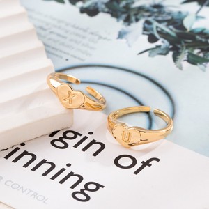 Bague en Cuivre Électroplaqué en Forme de Cœur Simple et Tendance pour Femme, Bijou de Main Polyvalent Haut de Gamme, Vente en Gros - Product Image 5