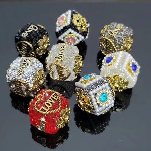 Perles en sucre carrées de 18mm pour la Saint-Valentin, perles acryliques décoratives en forme de cœur en cristal personnalisées pour la fabrication de bijoux, porte-clés de téléphone, sacs à breloques - Product Image 2