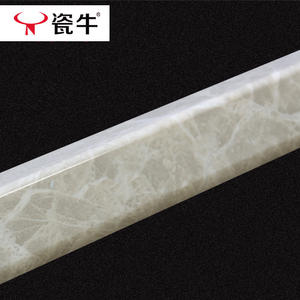 Protecteur d'angle mural moderne en <span class=keywords><strong>PVC</strong></span> Bande d'angle pour carreaux Bande de bord décorative en métal Bande de garniture de panneau grise pour l'usage au sol - Product Image 4