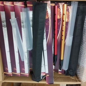 Vente en gros Piccolo traditionnel multicolore flûte irlandaise sifflet en étain C D ton 6 trous flûte Penny sifflet - Product Image 6