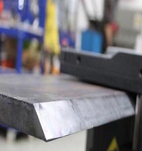<b>Light</b> Weight Steel Plate Beveling Machine for Cold Processing or Grooving Plate - Product Image 2