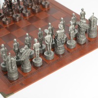 Juego de Ajedrez de Metal Histórico de la Segunda Guerra Mundial - Hecho a Mano, Duradero, Decorativo de Lujo
