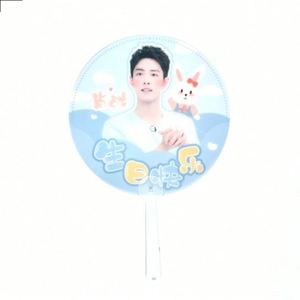 Abanico Plegable Transparente de PVC con Forma Irregular Personalizada, Abanicos de Plástico con Diseño de Ídolos Kpop y Anime para Regalo Promocional - Product Image 3