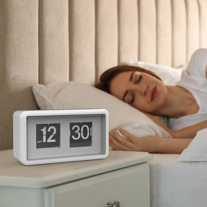 Time Display Digital Desk Table <strong>Clock</strong> Retro Auto Flip <strong>Clock</strong> Wholesale Modern Calendar <strong>Clocks</strong> Automatic Page Turning <strong>Battery</strong> - Product Image 2