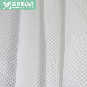 Tissu en maille sandwich 3D en forme de diamant pour housses de matelas et taies d'oreiller - Product Image 4