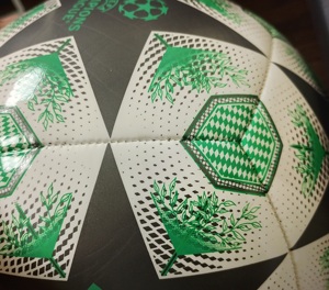 Ballon de football de taille 4, cousu à la machine, prêt pour les matchs, intérieur/extérieur, design personnalisé, usage professionnel - Product Image 6