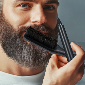 <span class=keywords><strong>Pennello</strong></span> da <span class=keywords><strong>Barba</strong></span> da Viaggio Piccolo in Legno con Pelo di <span class=keywords><strong>Tasso</strong></span> e Logo Personalizzato - Kit Uomo per Creare Barbe dall'Aspetto Naturale - Product Image 2