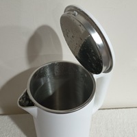 Bouilloire électrique de 1,8 L, grande capacité pour usage domestique, protection anti-brûlure à double couche, arrêt automatique