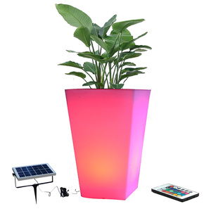 Grands pots <span class=keywords><strong>de</strong></span> fleurs d'extérieur en <span class=keywords><strong>colonne</strong></span> pour pots <span class=keywords><strong>de</strong></span> fleurs d'extérieur éclairés, pots <span class=keywords><strong>de</strong></span> fleurs éclairés à LED rotomoulés - Product Image 1