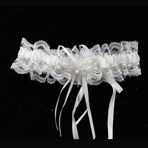 Ceinture de jarretière de mariée M8242, jarretière de mariée en dentelle avec fleur en mousseline blanche - Product Image 6