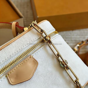 Bolsos de Maquillaje Pequeños de Lujo con Cierre y Asa Suave de PU para Mujer, Tendencia 2026, Venta al Por Mayor - Product Image 5