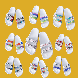 Open Toe Slip On Pillow Pantoufles <span class=keywords><strong>Double</strong></span> Boucle Réglable Diapositives Sandales Plates pour Femmes et Hommes - Product Image 1