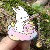Épinglettes artisanales en métal dur personnalisées Insignes de logo anime pour vêtements et vêtements Épinglettes en émail